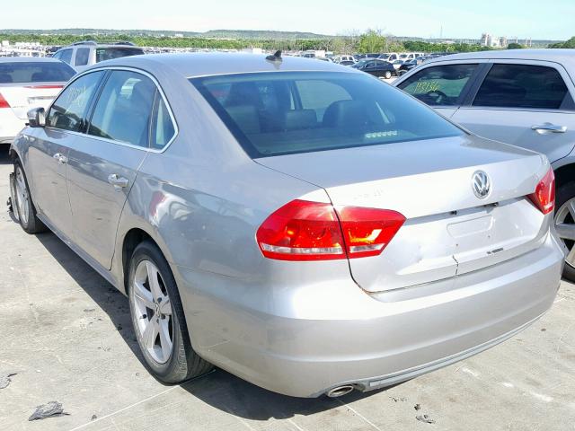 1VWBH7A33DC010171 - 2013 VOLKSWAGEN PASSAT SE SILVER photo 3