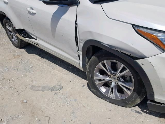 5TDKKRFH6FS112487 - 2015 TOYOTA HIGHLANDER WHITE photo 9