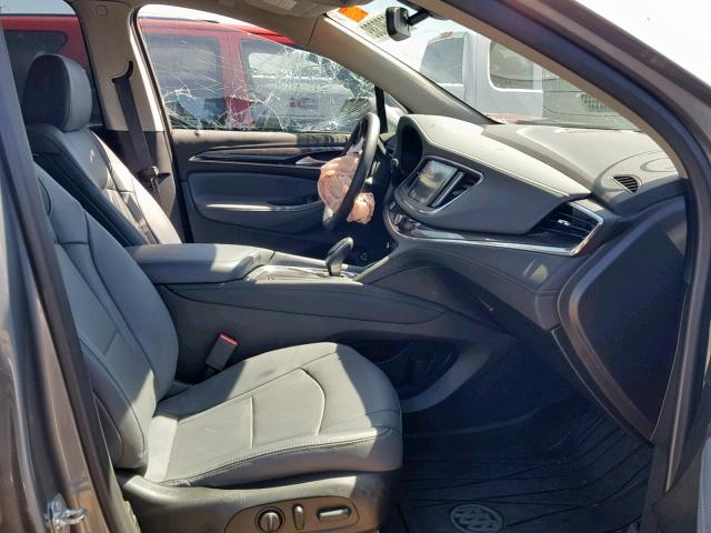 5GAERBKW0JJ261263 - 2018 BUICK ENCLAVE ES SILVER photo 5