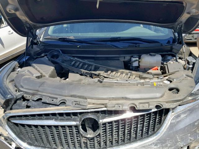 5GAERBKW0JJ261263 - 2018 BUICK ENCLAVE ES SILVER photo 7