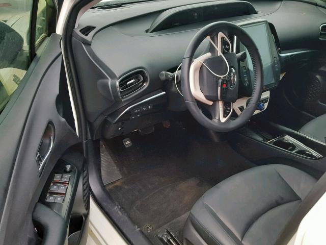 JTDKARFP3J3075404 - 2018 TOYOTA PRIUS PRIM 白色 照片 9