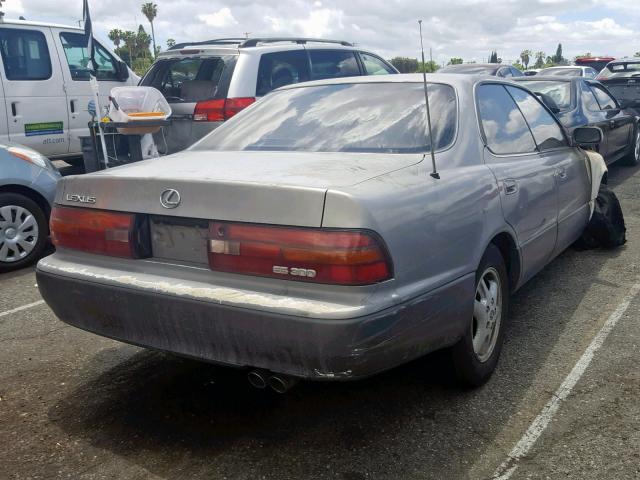 JT8GK13T9R0003740 - 1994 LEXUS ES 300 GRAY photo 4