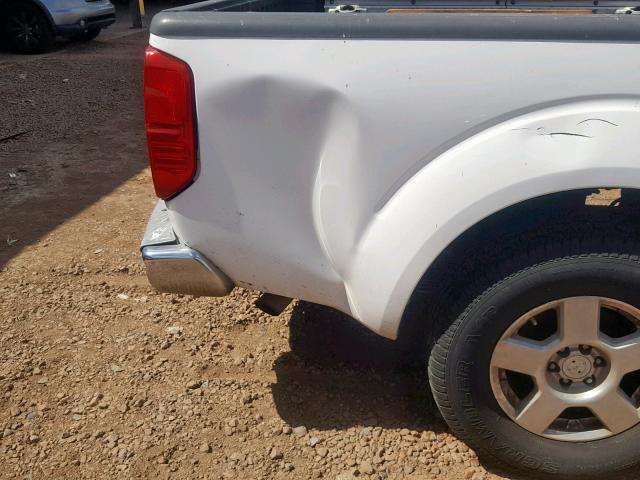 1N6AD09U58C420309 - 2008 NISSAN FRONTIER C WHITE photo 9