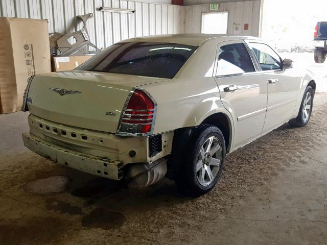 2C3KA43R87H731714 - 2007 CHRYSLER 300 WHITE photo 4