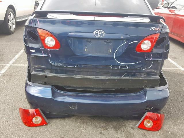 2T1BY32E75C401814 - 2005 TOYOTA COROLLA XR BLUE photo 9