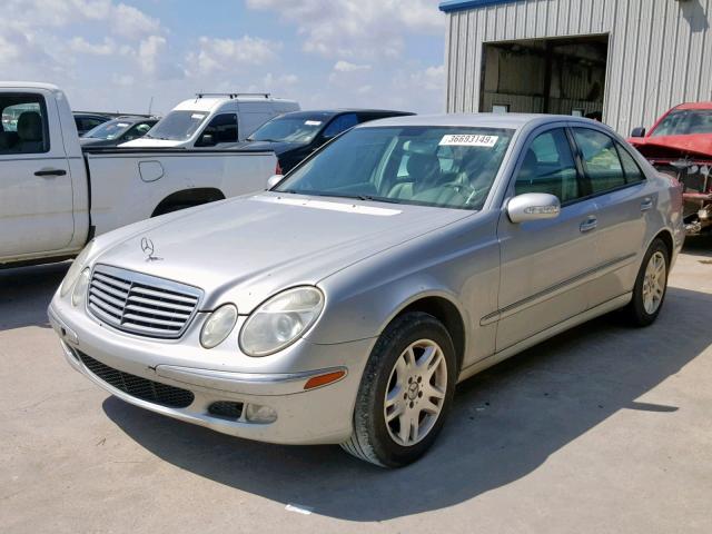 WDBUF65J83A167062 - 2003 MERCEDES-BENZ E 320 SILVER photo 2