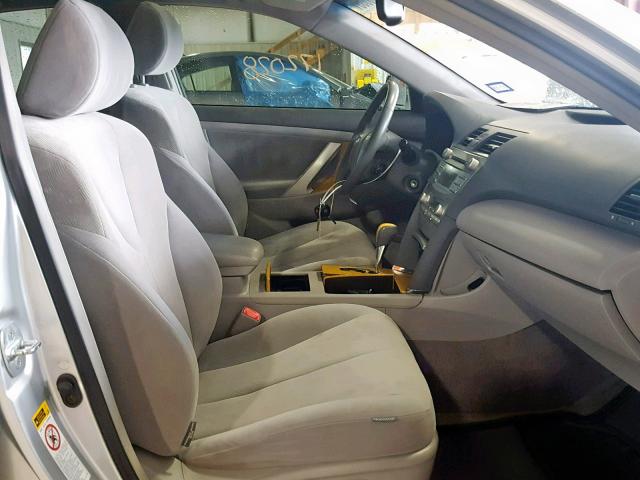 JTNBE46K173016755 - 2007 TOYOTA CAMRY NEW SILVER photo 5