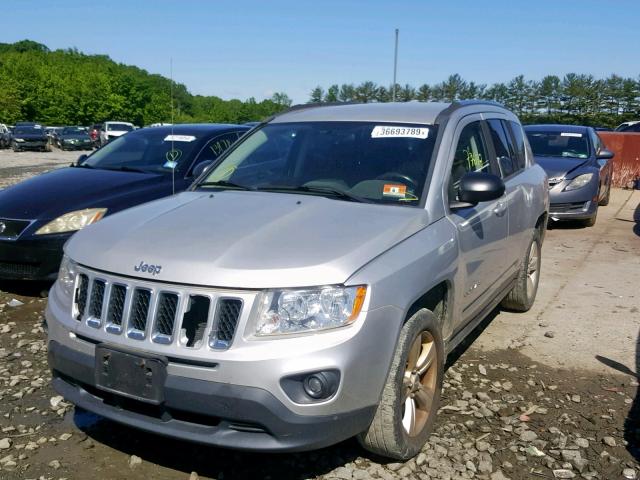 1J4NF1FB9BD197081 - 2011 JEEP COMPASS SP 银色 照片 2