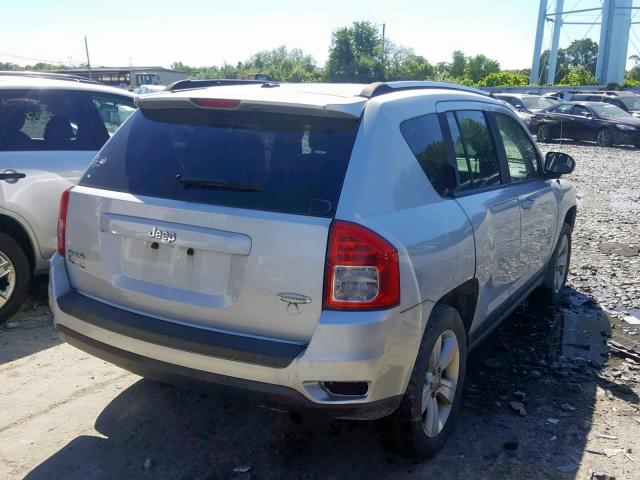 1J4NF1FB9BD197081 - 2011 JEEP COMPASS SP 银色 照片 4