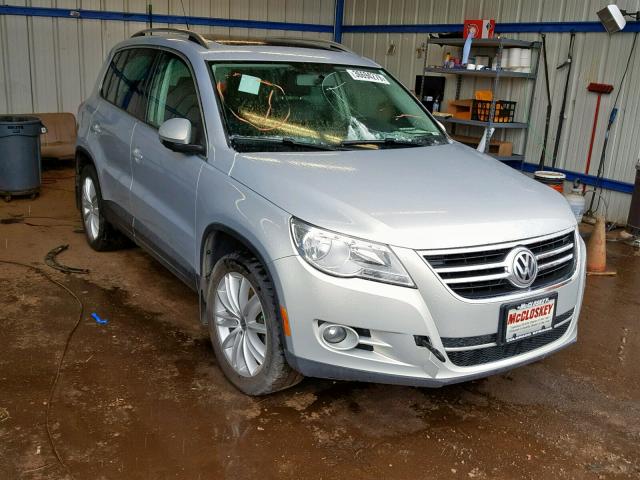 WVGBV7AX3AW512621 - 2010 VOLKSWAGEN TIGUAN SE SILVER photo 1