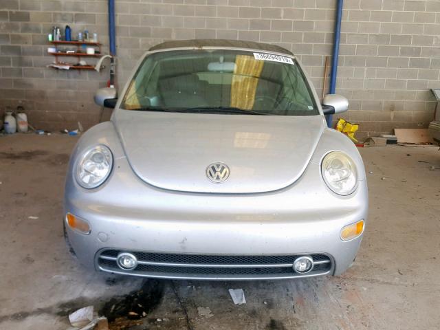 3VWCD31YX4M312172 - 2004 VOLKSWAGEN NEW BEETLE Gümüş foto 9