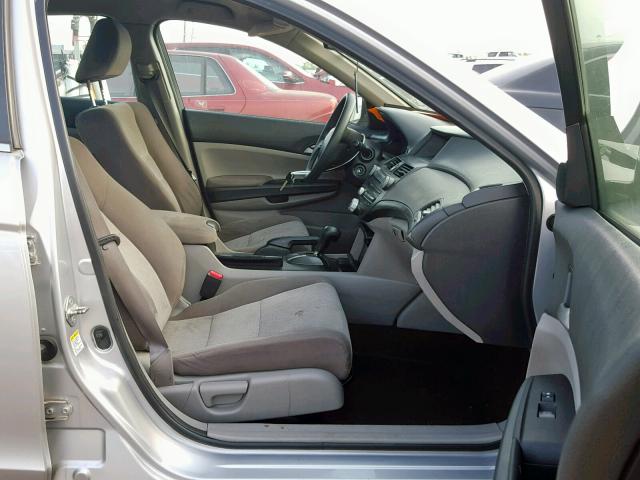 1HGCP2F42AA081899 - 2010 HONDA ACCORD LXP SILVER photo 5