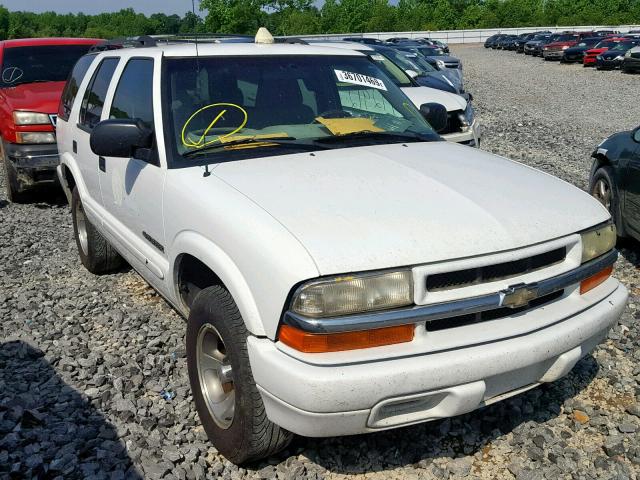 1GNCS13X24K168746 - 2004 CHEVROLET BLAZER WHITE photo 1