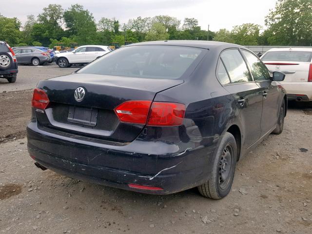 3VW2K7AJ9BM058107 - 2011 VOLKSWAGEN JETTA BASE BLACK photo 4