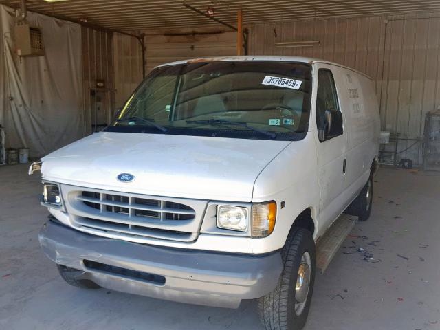 1FTSE34L02HB26959 - 2002 FORD ECONOLINE WHITE photo 2