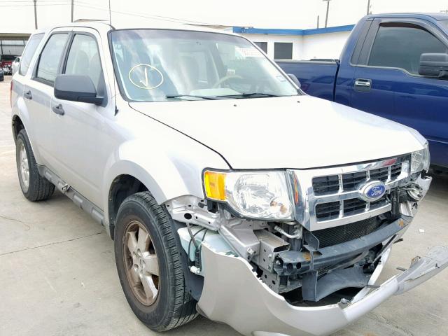 1FMCU0C79BKC24638 - 2011 FORD ESCAPE XLS SILVER photo 1