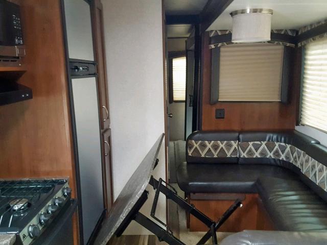 1UJBJ0BT5H1TR0242 - 2017 JAYCO JAYFLIGHT  TWO TONE photo 6