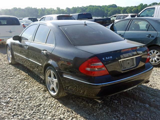 WDBUF65JX5A709572 - 2005 MERCEDES-BENZ E 320 BLACK photo 3