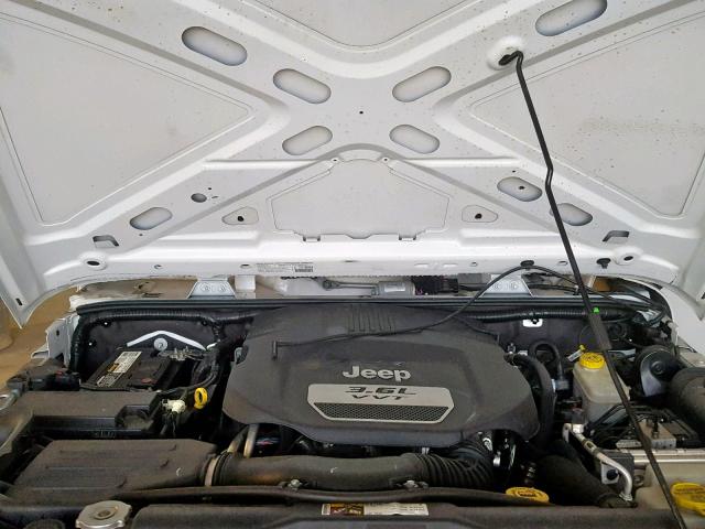 1C4AJWAG1DL666515 - 2013 JEEP WRANGLER S WHITE photo 7