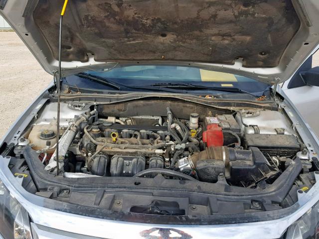 3FAHP0GA5CR198890 - 2012 FORD FUSION S SILVER photo 7