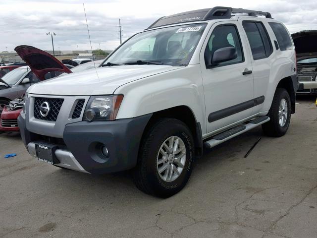 5N1AN0NW5FN657838 - 2015 NISSAN XTERRA X WHITE photo 2