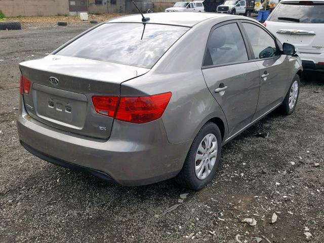 KNAFU4A2XA5110951 - 2010 KIA FORTE EX GRAY photo 4