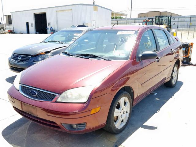 1FAHP34N57W170048 - 2007 FORD FOCUS ZX4 MAROON photo 2