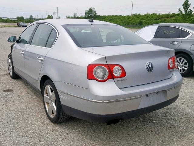 WVWAK73C58E137141 - 2008 VOLKSWAGEN PASSAT KOM SILVER photo 3