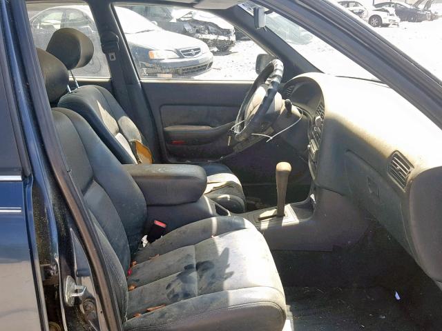 4T1VK13E5NU024111 - 1992 TOYOTA CAMRY XLE BLUE photo 5