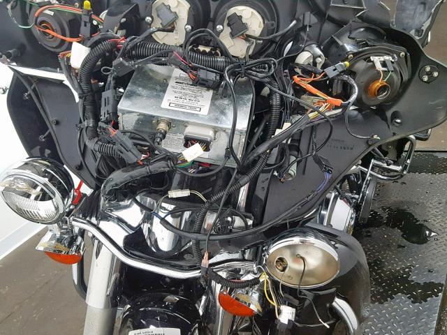 1HD1FCW164Y623987 - 2004 HARLEY-DAVIDSON FLHTCUI BLACK photo 11