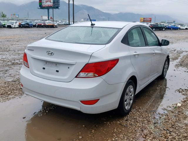 KMHCT4AE0HU363923 - 2017 HYUNDAI ACCENT SE WHITE photo 4