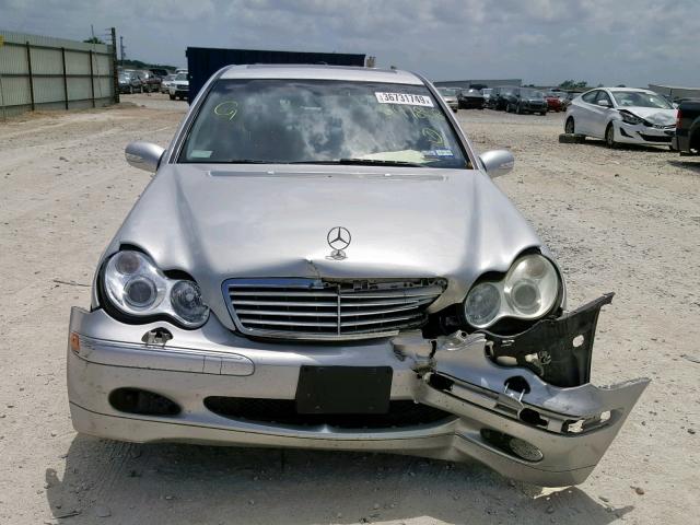 WDBRF61J34A547858 - 2004 MERCEDES-BENZ C 240 SILVER photo 9