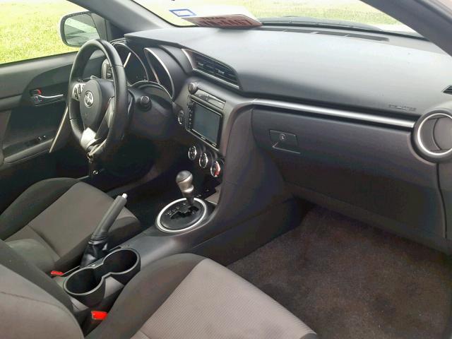 JTKJF5C71GJ024832 - 2016 TOYOTA SCION TC თეთრი ფოტო 5