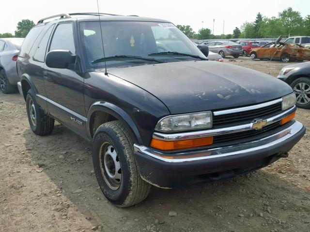 1GNCT18W7XK141592 - 1999 CHEVROLET BLAZER BLACK photo 1