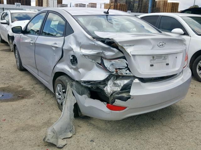 KMHCT4AE5HU343506 - 2017 HYUNDAI ACCENT SE SILVER photo 3