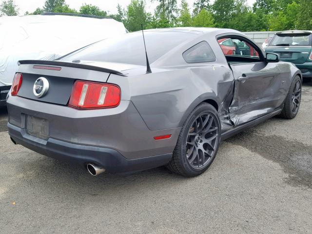 1ZVBP8CH7A5116141 - 2010 FORD MUSTANG GT GRAY photo 4