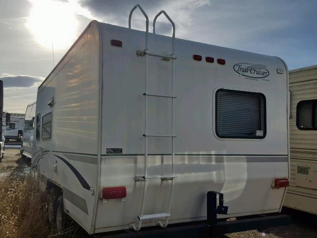 4WY202J2841700956 - 2004 RVIS TRAILER WHITE photo 3