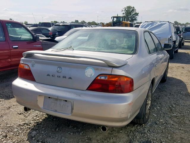 19UUA5643XA024028 - 1999 ACURA 3.2TL SILVER photo 4