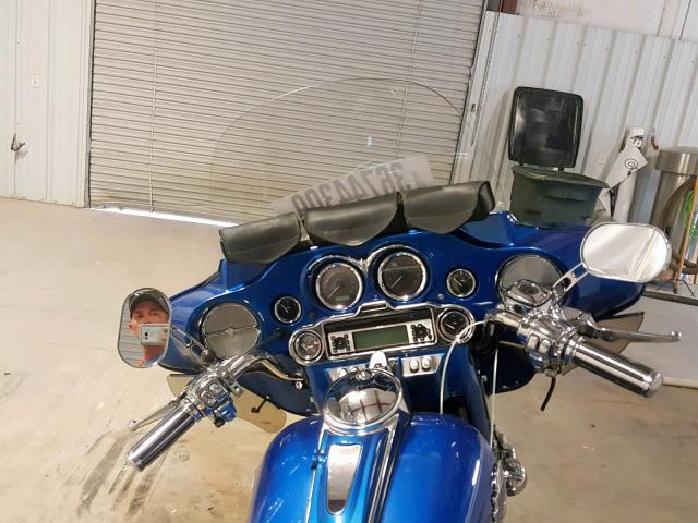 1HD1FC4167Y667110 - 2007 HARLEY-DAVIDSON FLHTCUI BLUE photo 5