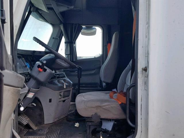 1FUJA6CK39DAL3352 - 2009 FREIGHTLINER CONVENTION WHITE photo 5