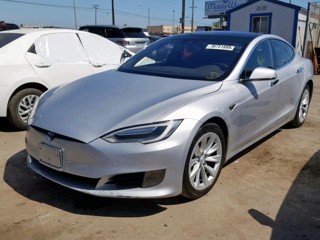 5YJSA1E16GF155709 - 2016 TESLA MODEL S Արծաթագույն լուսանկար 2
