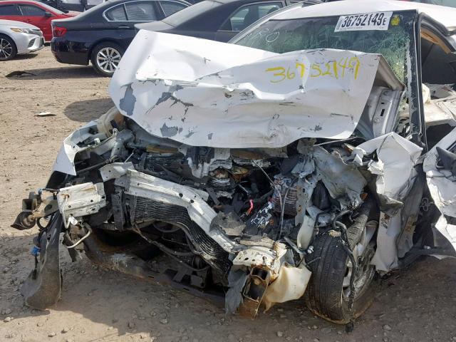 1G2NF52E54M700867 - 2004 PONTIAC GRAND AM S WHITE photo 9