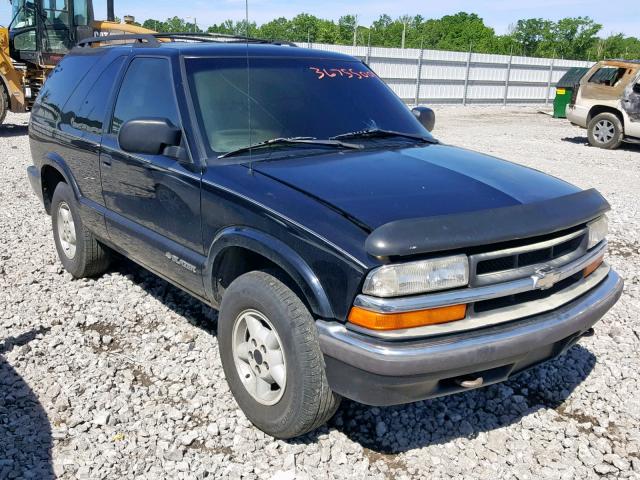 1GNCT18W1YK107696 - 2000 CHEVROLET BLAZER BLACK photo 1