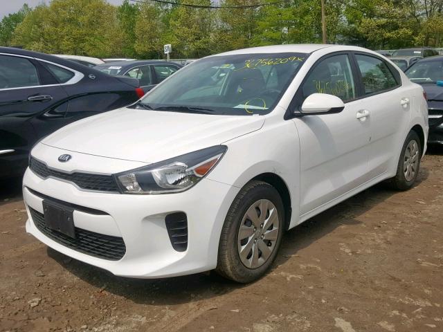 3KPA24AB3KE161345 - 2019 KIA RIO S WHITE photo 2