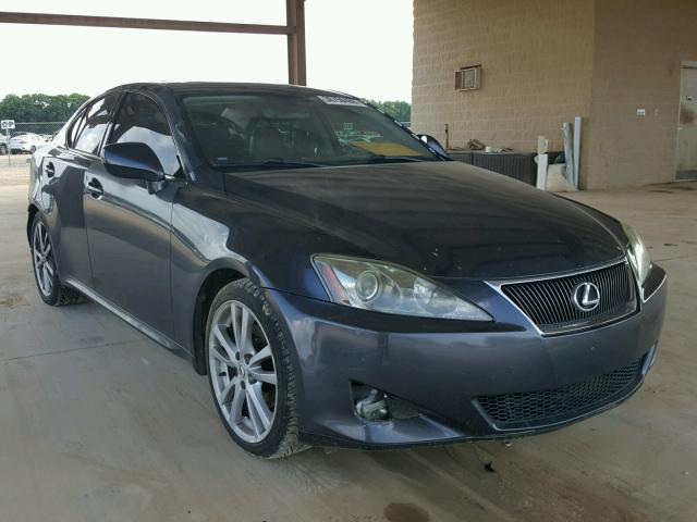 JTHBK262765003561 - 2006 LEXUS IS 250 GRAY photo 1