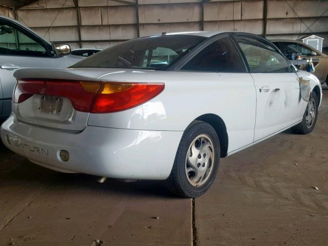 1G8ZY14712Z225341 - 2002 SATURN SC2 WHITE photo 4