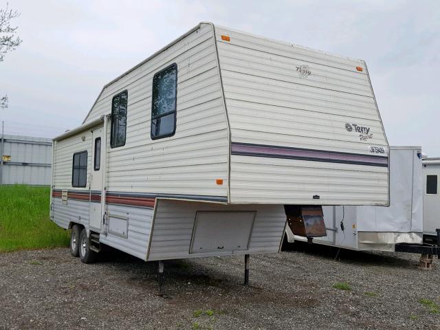 1EA5T2823N2933162 - 1993 TERR CAMPER WHITE photo 1