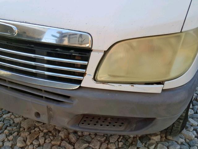 WDYPD744955801193 - 2005 FREIGHTLINER SPRINTER 2 WHITE photo 9