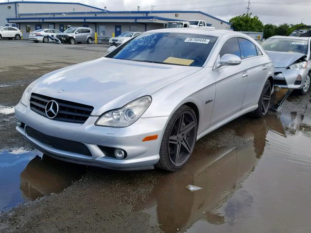 WDDDJ77X48A122852 - 2008 MERCEDES-BENZ CLS 63 AMG SILVER photo 2