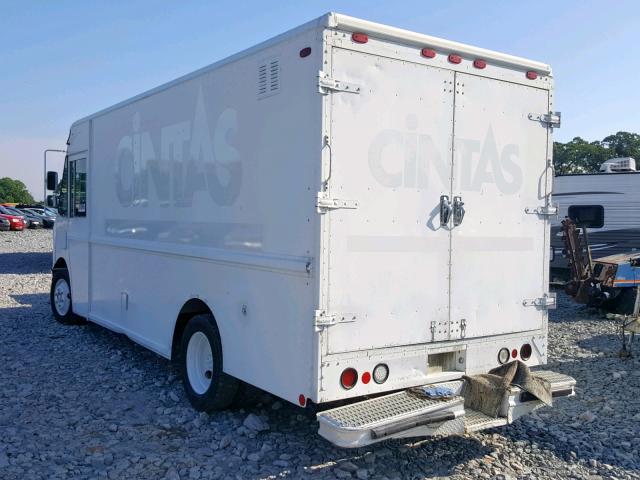 4UZAANBW21CJ13699 - 2001 FREIGHTLINER CHASSIS M WHITE photo 3